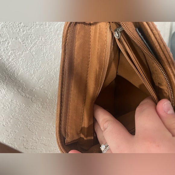 NEW Brown Faux Leather Fringe Crossbody Purse - Picture 13 of 14